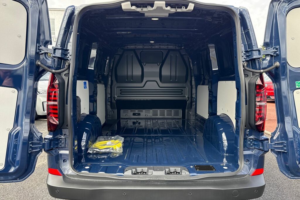 Volkswagen E-Transporter 100Kw 65Kwh Commerce Plus Van BV75OBN Blue #6
