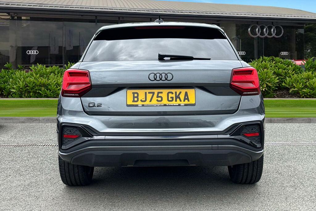 Audi Q2 Black Edition 35 Tfsi 150 Ps S Tronic BJ75GKA Grey #4
