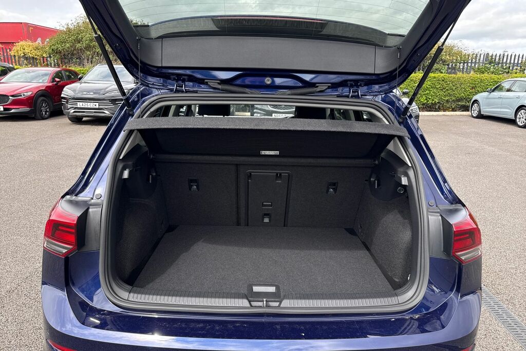 Volkswagen Golf 1.5 Tsi Active Euro 6 Ss EA22UWG Blue #6
