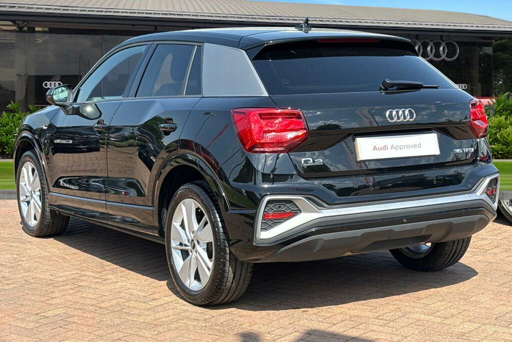 Audi Q2 S Line 35 Tfsi 150 Ps S Tronic OW75CJV Black #2