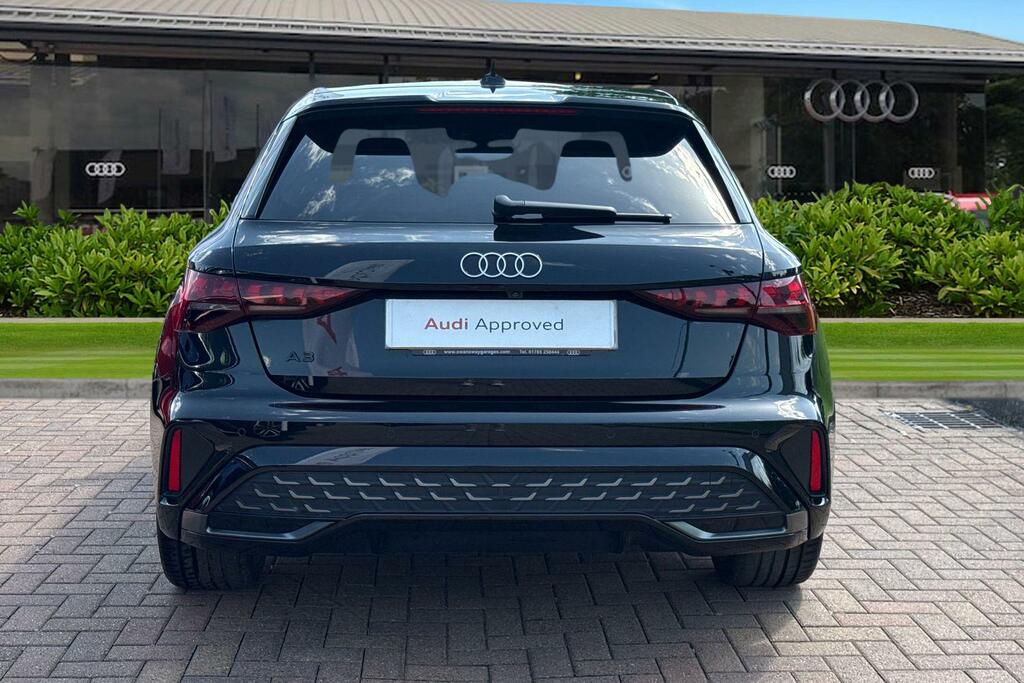 Audi A3 S Line Tfsi 150 Ps S Tronic DE75RWK Black #4