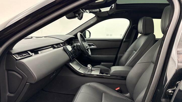 Land Rover Range Rover Velar 2.0 D200 Dynamic Hse KR74YPJ Black #3