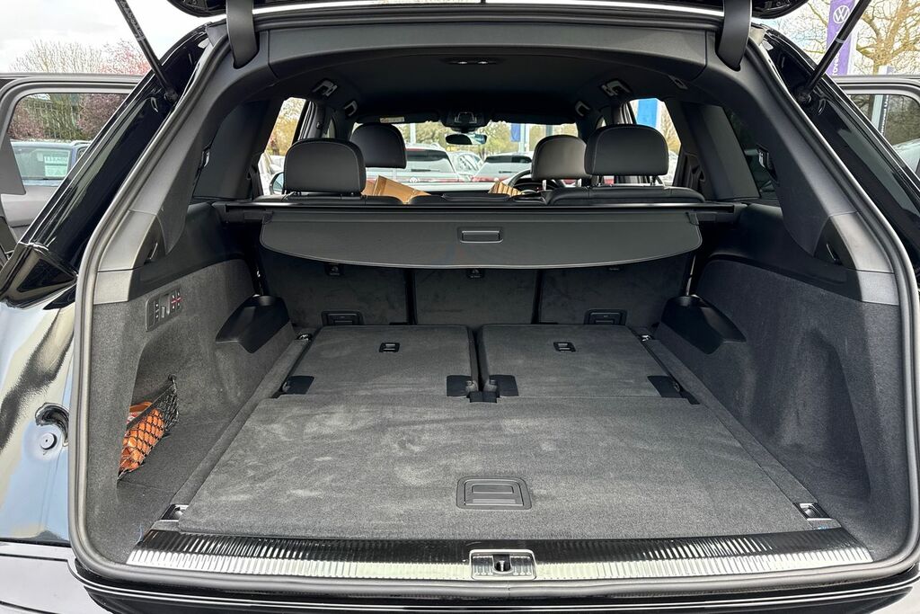 Audi Q7 Suv Black Edition Tdi Quattro 231 Ps Tiptronic BP75XJW Black #6