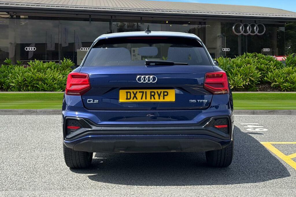 Audi Q2 Black Edition 35 Tfsi 150 Ps S Tronic DX71RYP Blue #4
