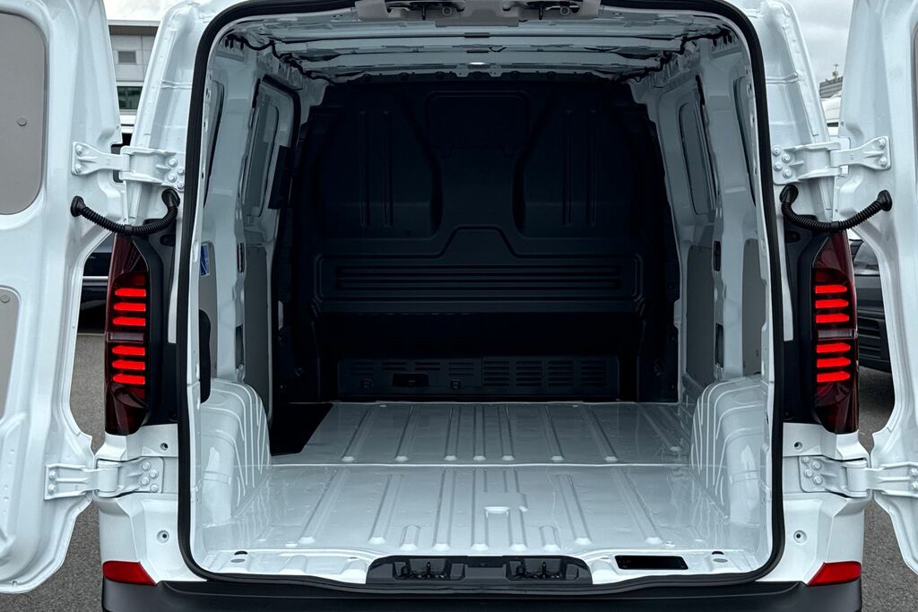 Volkswagen E-Transporter 100Kw 65Kwh Commerce Plus Van BD75XJG White #6