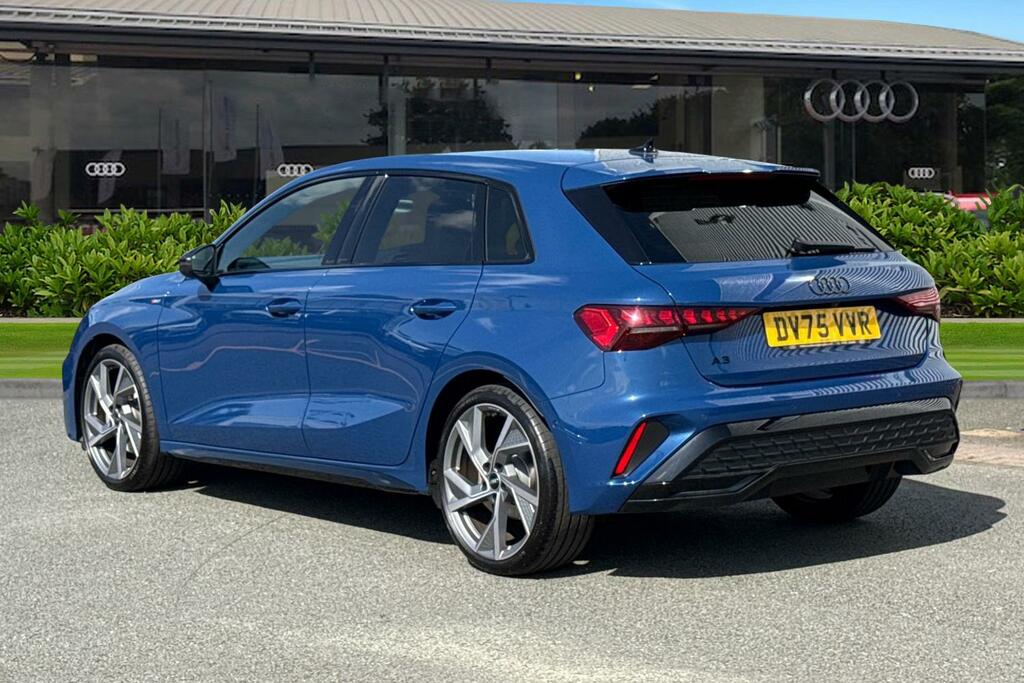 Audi A3 Black Edition Tfsi 150 Ps S Tronic DV75VVR Blue #2