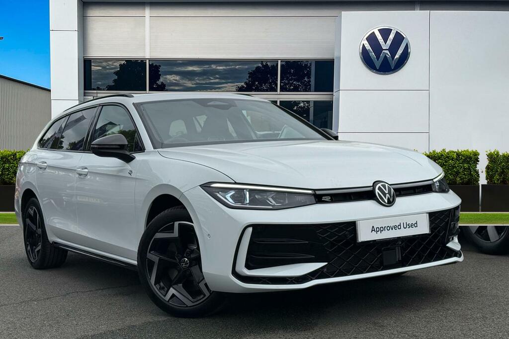 Volkswagen Passat 1.5 Tsi Ehybrid R-line Dsg White