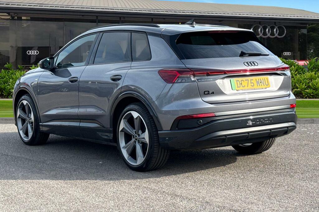 Audi Q4 E Tron Q4 Black Edition 45 E-tron 210,00 Kw DC75WNU Grey #2