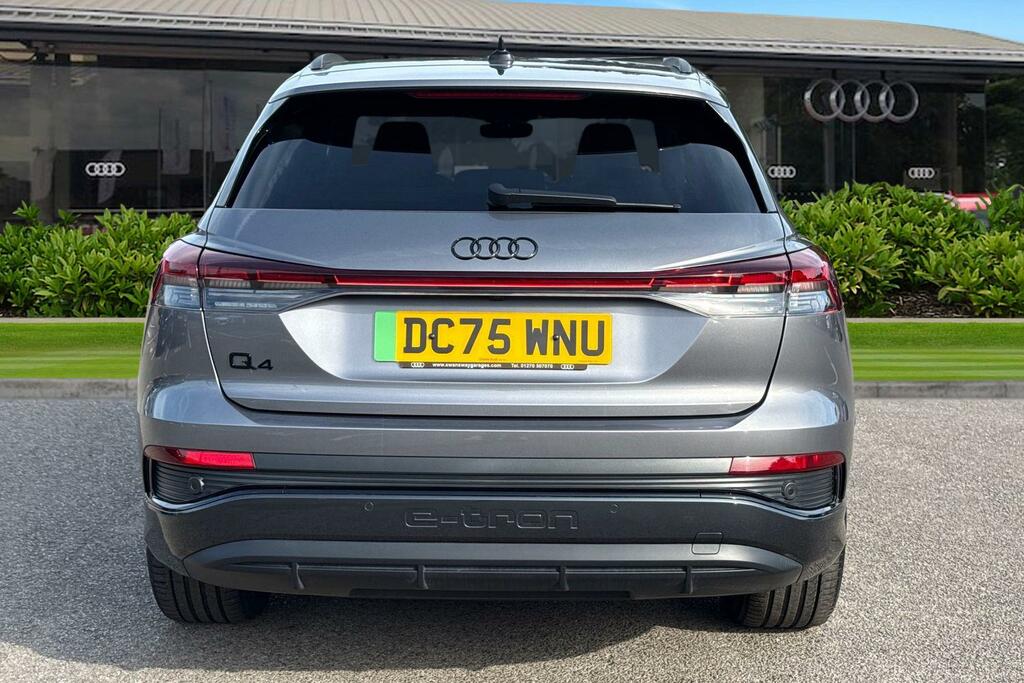 Audi Q4 E Tron Q4 Black Edition 45 E-tron 210,00 Kw DC75WNU Grey #4