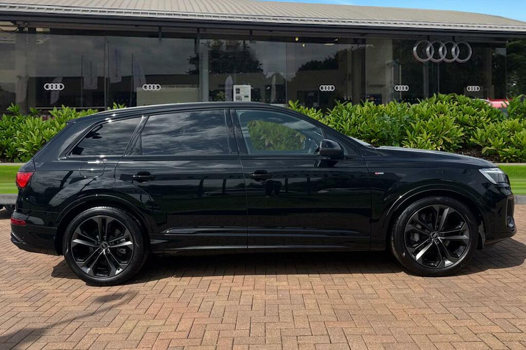 Audi Q7 Suv Black Edition Tdi Quattro 286 Ps Tiptronic PN26FXE Black #3