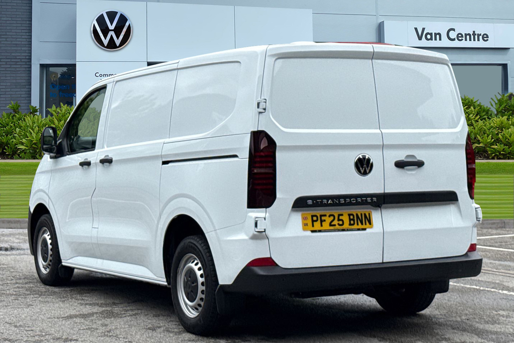 Volkswagen E-Transporter 100Kw 65Kwh Commerce Plus Van PF25BNN White #2