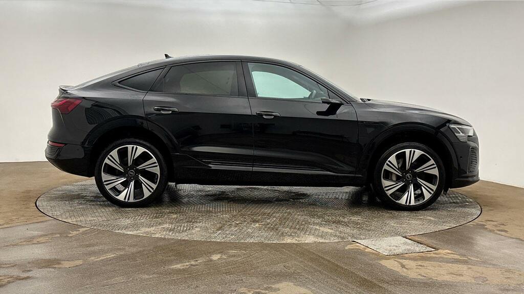 Audi Q8 e tron Sportback Vorsprung 50 E-tron Quattro 250,00 Kw Black #3
