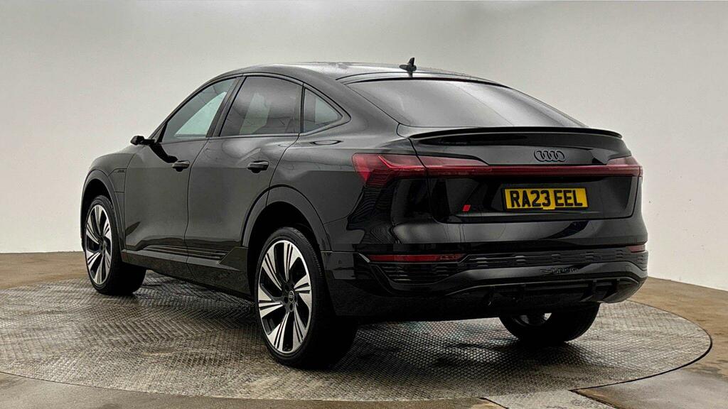 Audi Q8 e tron Sportback Vorsprung 50 E-tron Quattro 250,00 Kw Black #2