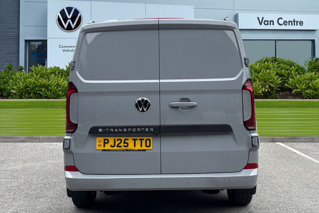Volkswagen E-Transporter 160Kw 65Kwh Commerce Pro Van PJ25TTO Grey #4