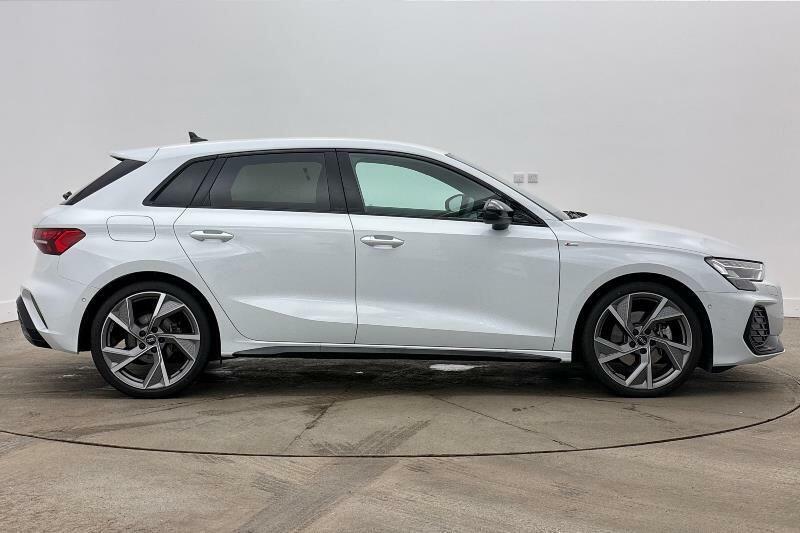 Audi A3 Black Edition Tfsi 150 Ps S Tronic DK75WTY White #4