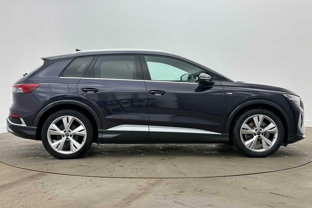 Audi Q4 E Tron Q4 S Line 40 E-tron 150,00 Kw KP75XFJ Purple #4