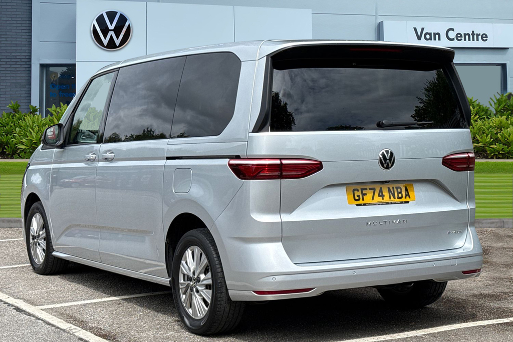 Volkswagen Multivan 1.4 Tsi Ehybrid Life Dsg GF74NBA Silver #2