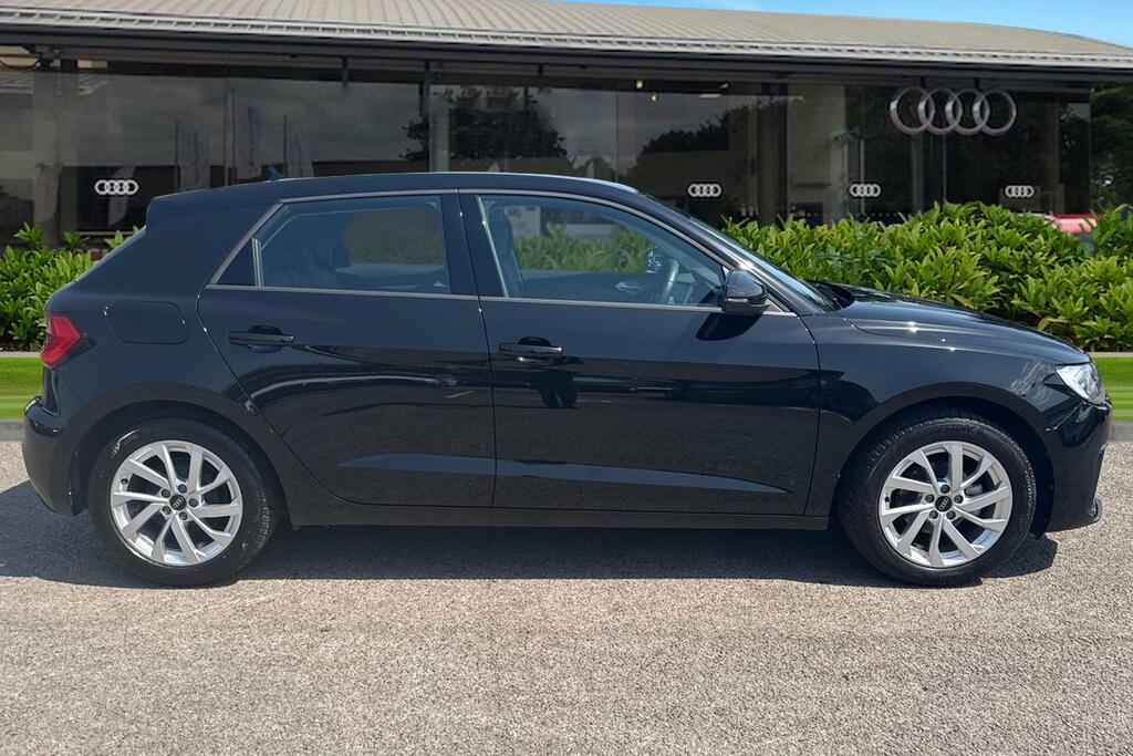 Audi A1 Sport 25 Tfsi 95 Ps S Tronic DH73HMX Black #3