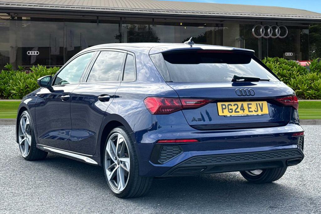 Audi A3 Black Edition 35 Tfsi 150 Ps S Tronic PG24EJV Blue #2