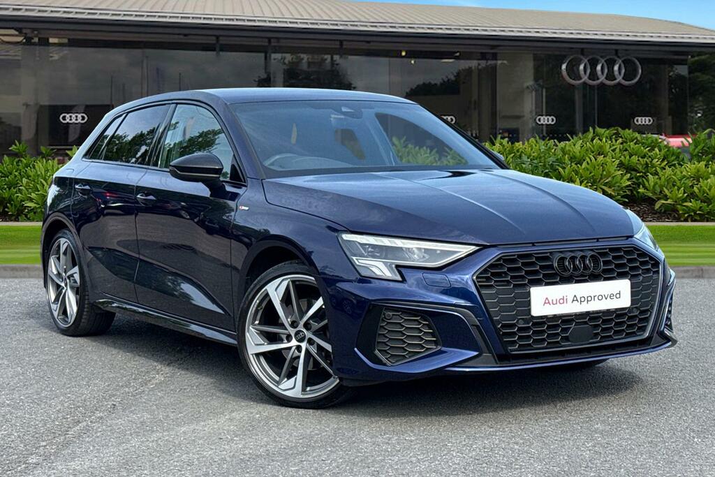 Audi A3 Black Edition 35 Tfsi 150 Ps S Tronic Blue