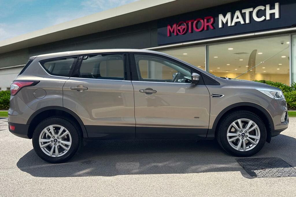 Ford Kuga 2.0 Tdci Ecoblue Zetec Awd Euro 6 Ss BG68TXY Silver #3