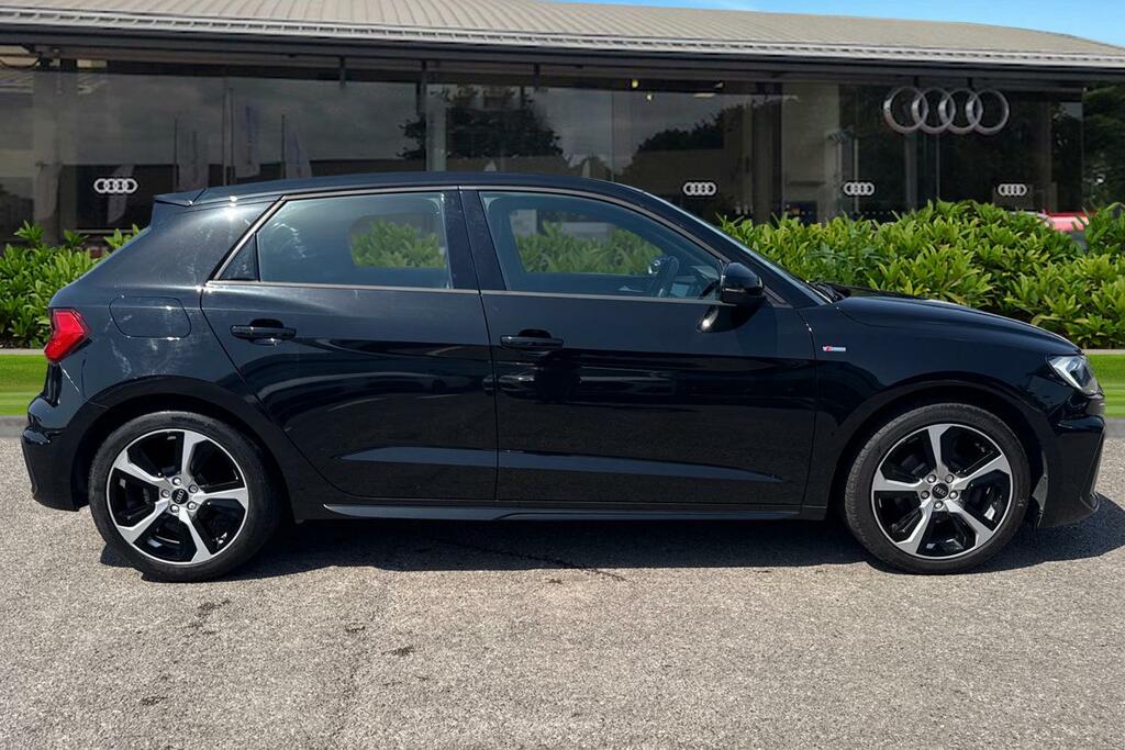 Audi A1 S Line 30 Tfsi 110 Ps S Tronic MM21EKD Black #3