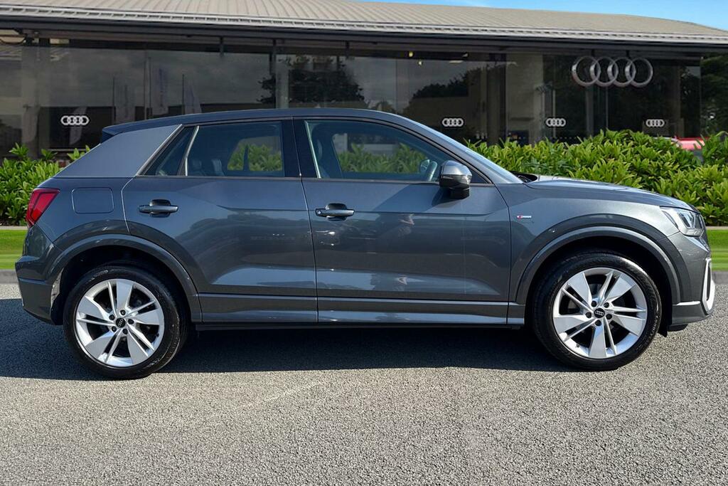 Audi Q2 S Line 35 Tfsi 150 Ps S Tronic YC23KAA Grey #3