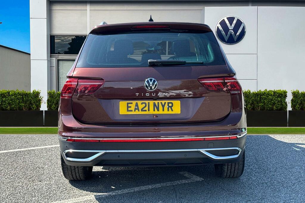 Volkswagen Tiguan 2.0 Tdi Elegance Dsg 1 Year Vw Warranty EA21NYR Brown #4