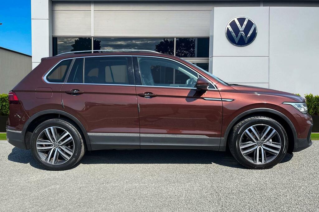 Volkswagen Tiguan 2.0 Tdi Elegance Dsg 1 Year Vw Warranty EA21NYR Brown #3