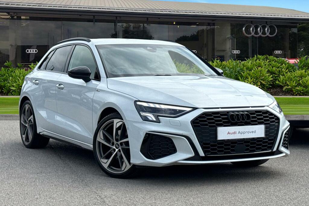 Audi A3 Black Edition 35 Tfsi 150 Ps S Tronic White