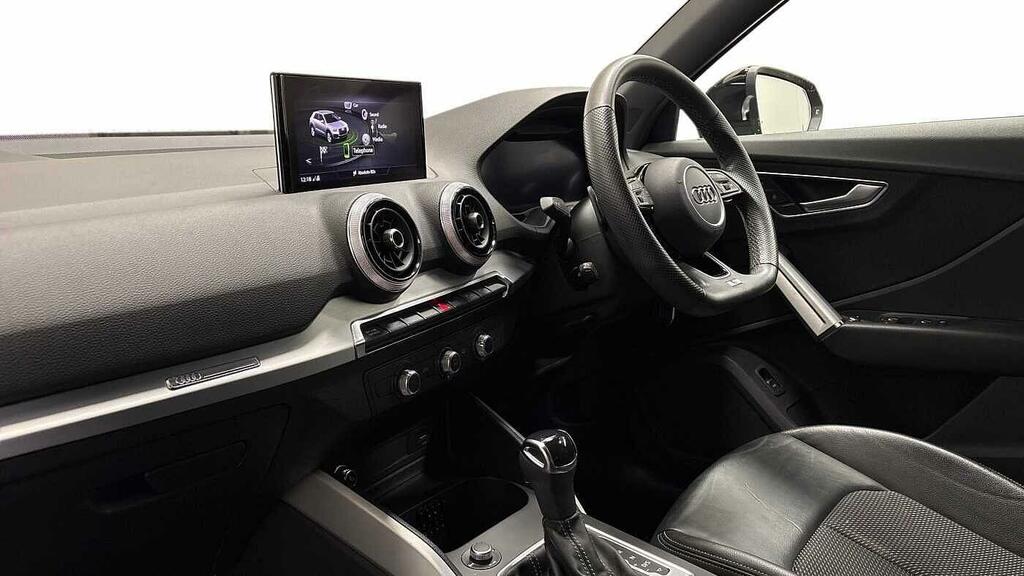 Audi Q2 Black Edition 35 Tfsi 150 Ps S Tronic Grey #5