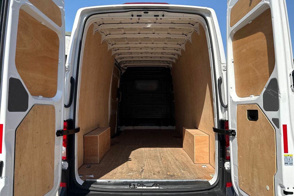 Volkswagen Crafter 2.0 Tdi 140Ps Commerce High Roof Van PN74SCX White #6