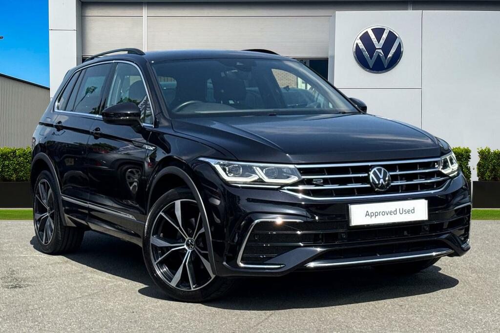 Volkswagen Tiguan 1.5 Tsi 150 R-line Dsg Swivelling Towbar, Keyless Black