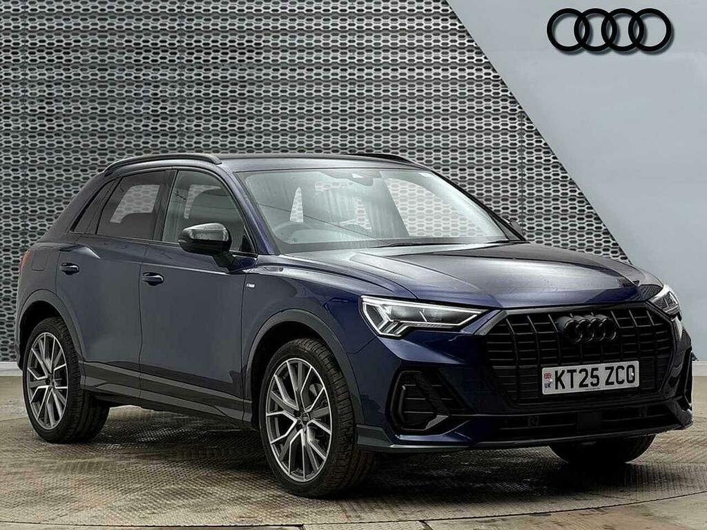 Audi Q3 Black Edition 35 Tfsi 150 Ps S Tronic Blue