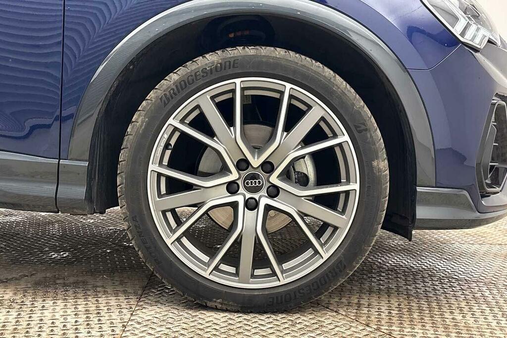 Audi Q3 Black Edition 35 Tfsi 150 Ps S Tronic KT25ZCO Blue #5
