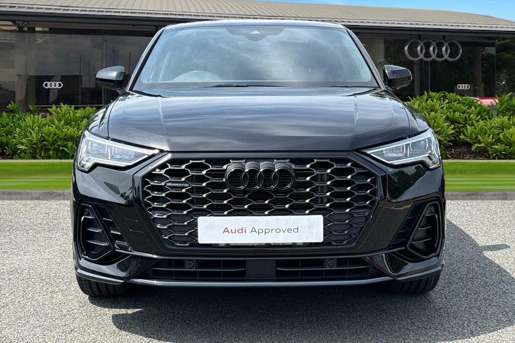 Audi Q3 Black Edition 40 Tfsi Quattro 190 Ps S Tronic DA24UUC Black #5