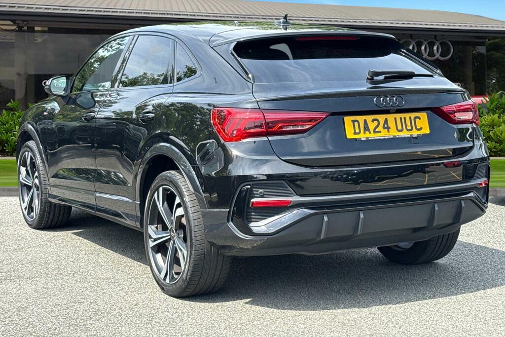 Audi Q3 Black Edition 40 Tfsi Quattro 190 Ps S Tronic DA24UUC Black #2
