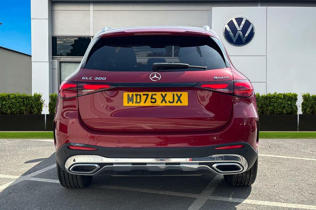 Mercedes-Benz GLC Class 2.0 Glc300h Mhev Amg Line G-tronic 4Matic Euro 6 MD75XJX Red #4