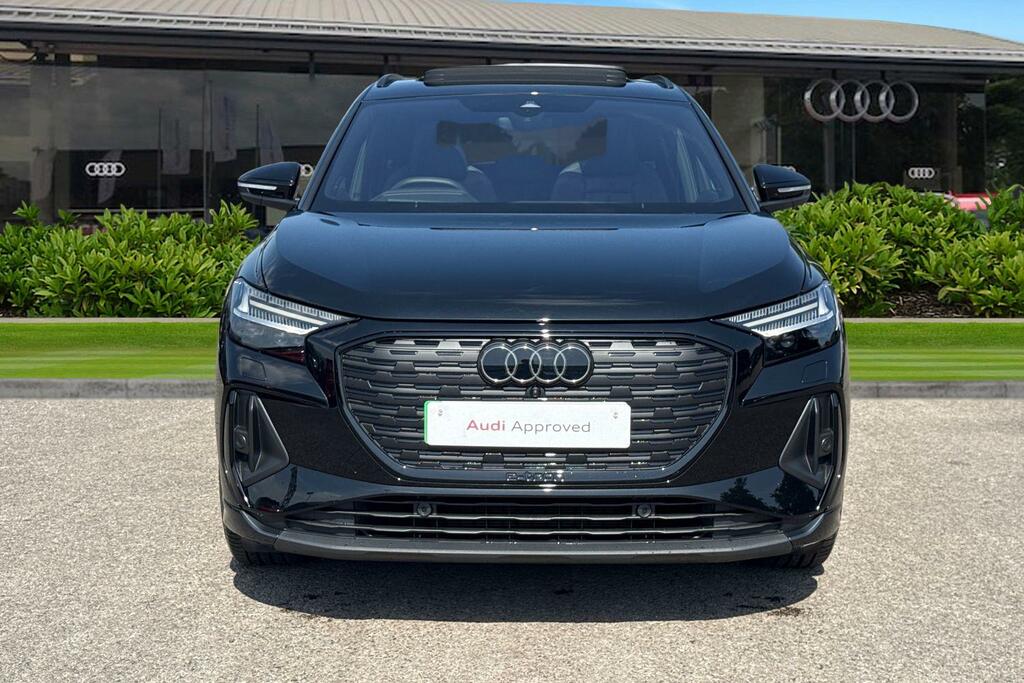 Audi Q4 E Tron Q4 Black Edition 45 E-tron Quattro 210,00 Kw Black #5