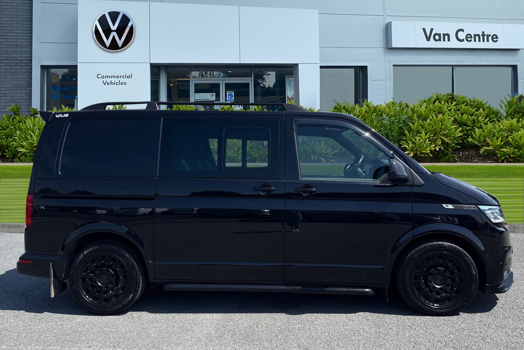 Volkswagen Transporter 2.0 Tdi 150 Highline Kombi Van Dsg Black #3
