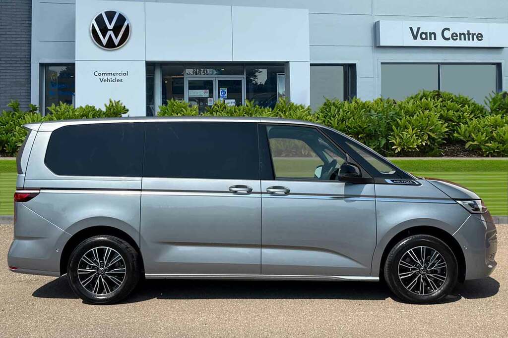 Volkswagen Multivan 2.0 Tsi Style Lwb Dsg BL75FLK Silver #3