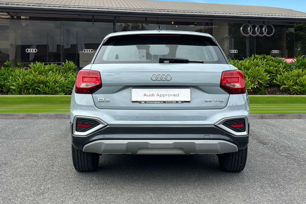 Audi Q2 Sport 30 Tfsi 110 Ps 6-Speed PJ22ENO Grey #4