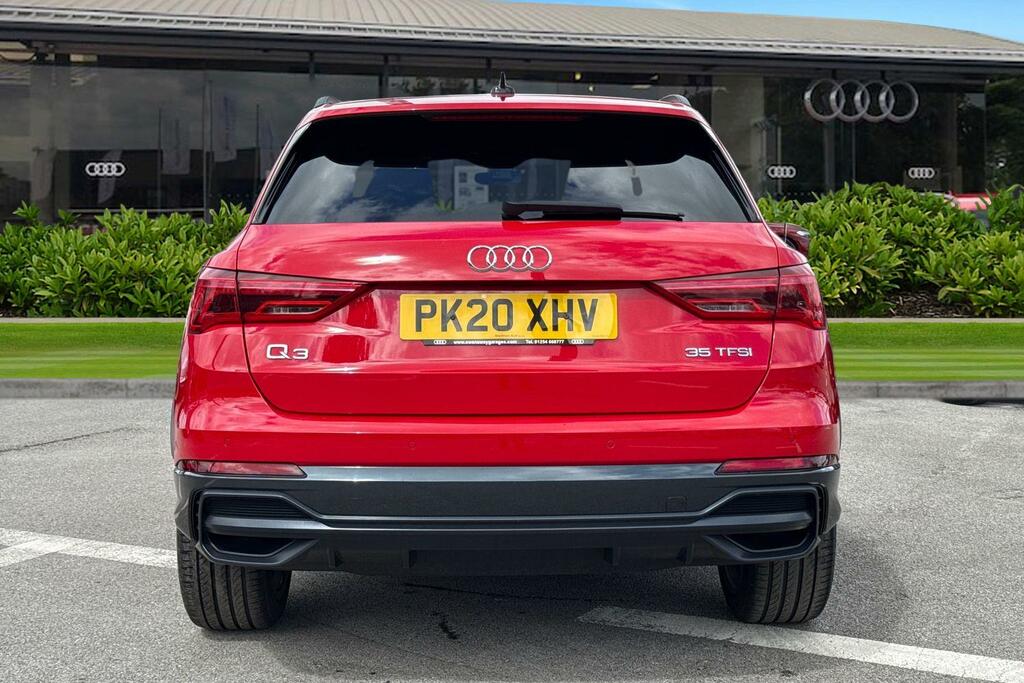 Audi Q3 Edition 1 35 Tfsi 150 Ps 6-Speed PK20XHV Red #4