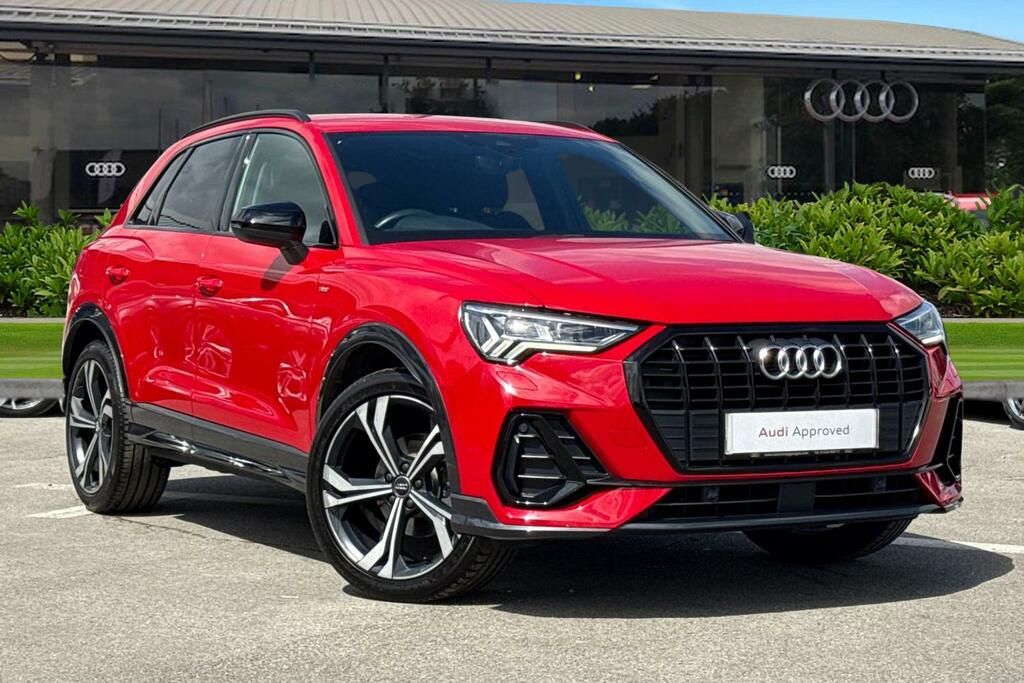 Audi Q3 Edition 1 35 Tfsi 150 Ps 6-Speed Red