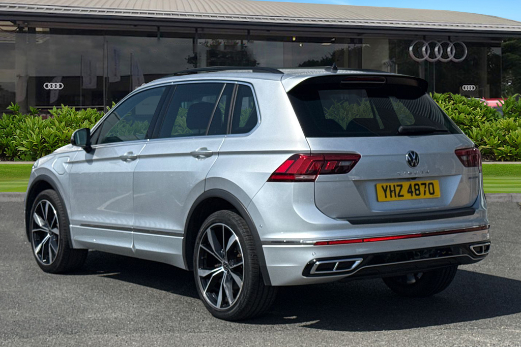 Volkswagen Tiguan 1.4 Tsi 13Kwh R-line Dsg Euro 6 Ss YHZ4870 Silver #2