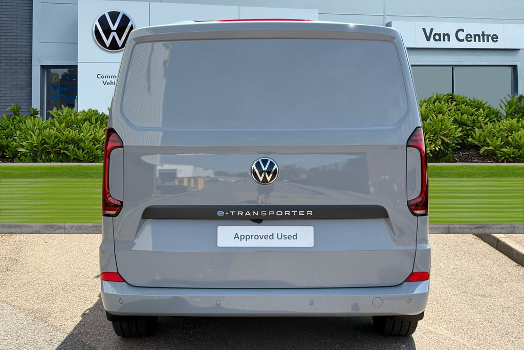 Volkswagen E-Transporter 160Kw 65Kwh 218Ps Commerce Pro Van Grey #4
