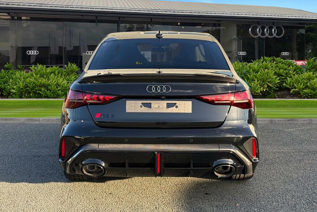 Audi RS3 2.5 Tfsi Carbon Vorsprung S Tronic Quattro Euro 6 Black #4