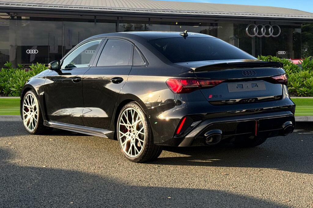 Audi RS3 2.5 Tfsi Carbon Vorsprung S Tronic Quattro Euro 6 Black #2