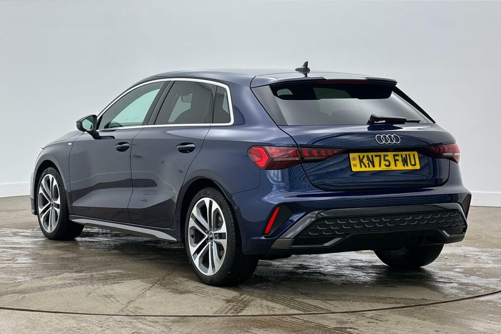 Audi A3 S Line Tfsi 150 Ps S Tronic KN75FWU Blue #2