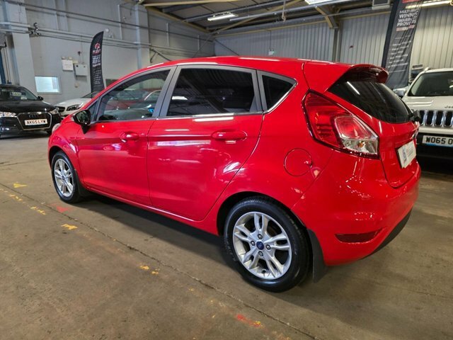 Ford Fiesta Hatchback BV15DSZ Red #5